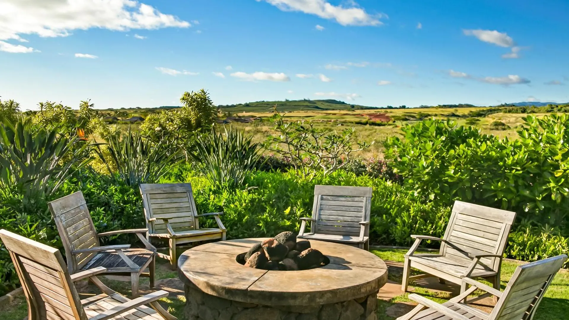 Spacious 3 Bed 3.5 Bath Cottage In Poipu Koloa Vakantiehuis