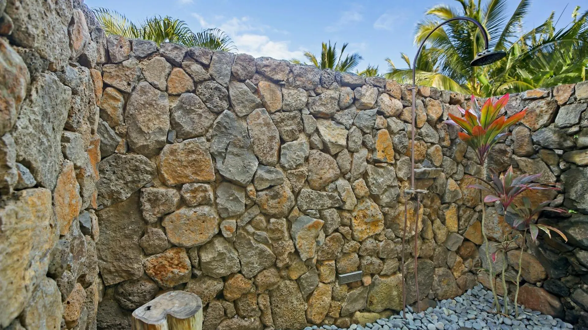 Spacious 3 Bed 3.5 Bath Cottage In Poipu Koloa Vakantiehuis