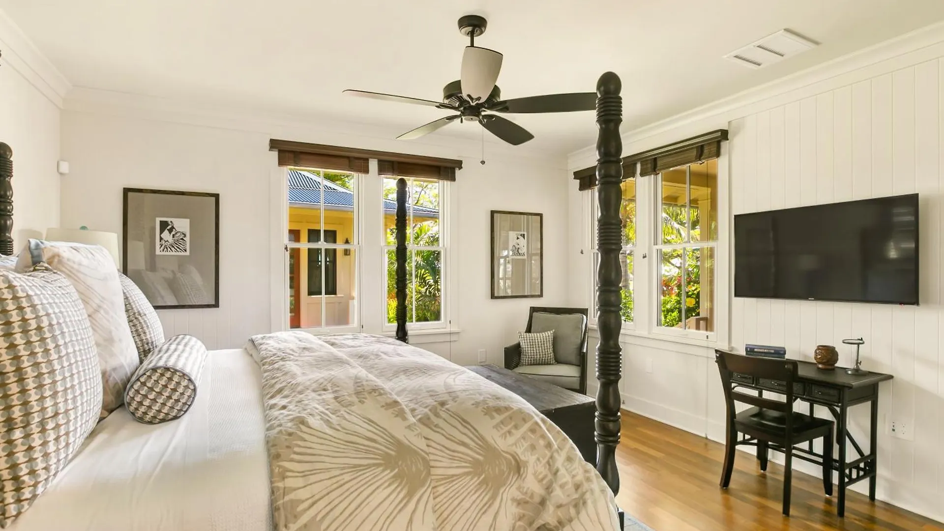Spacious 3 Bed 3.5 Bath Cottage In Poipu Koloa