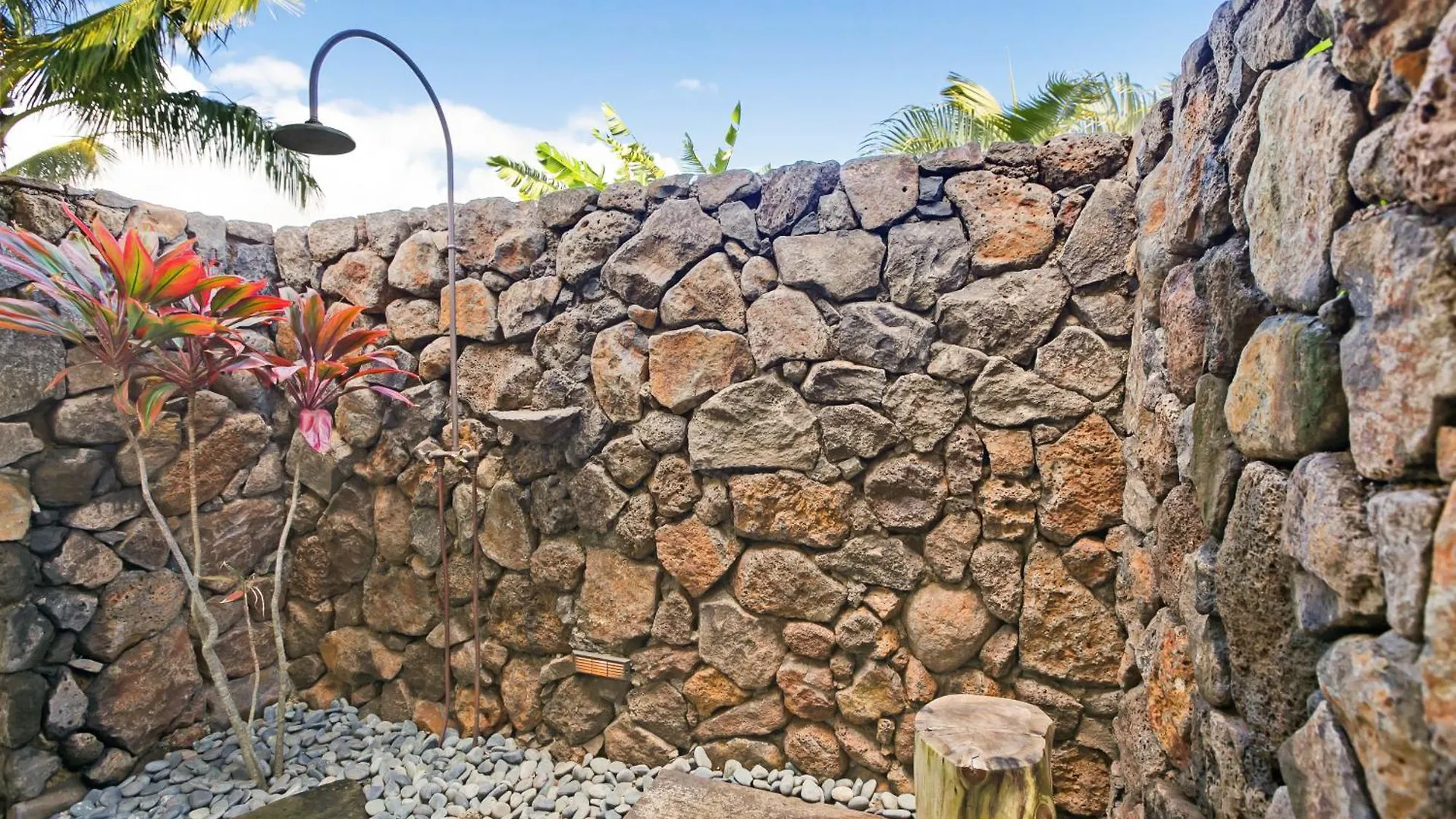 Spacious 3 Bed 3.5 Bath Cottage In Poipu Koloa 0*,